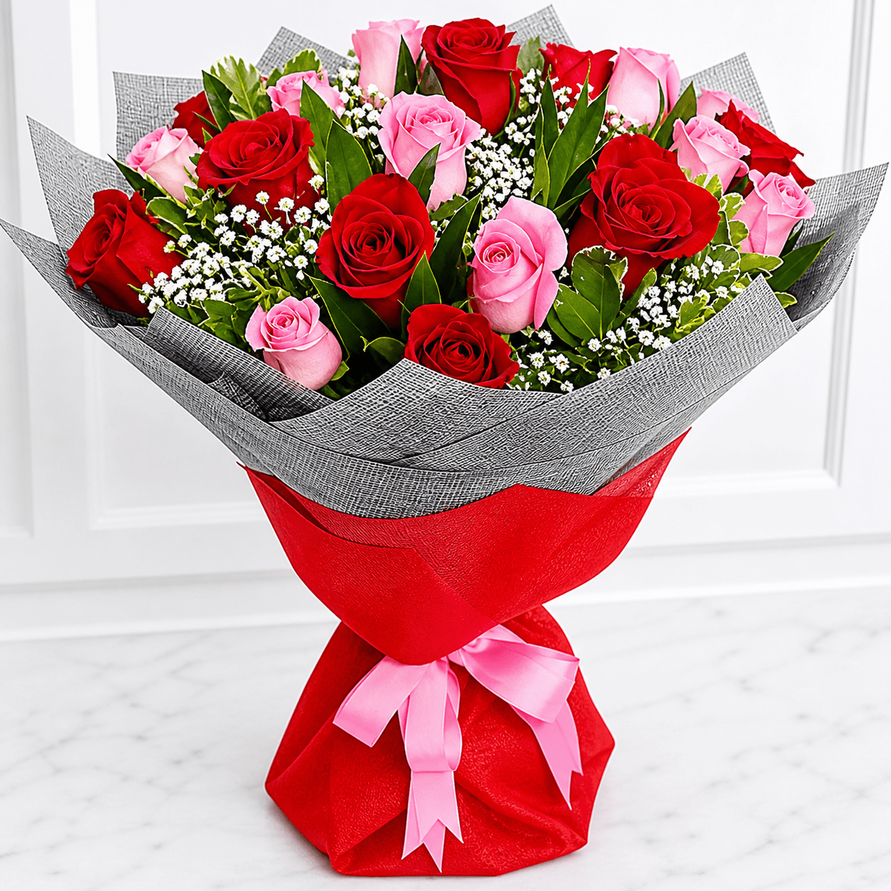 Red N Pink flowers mixed flower bouquet - italianflowerkw