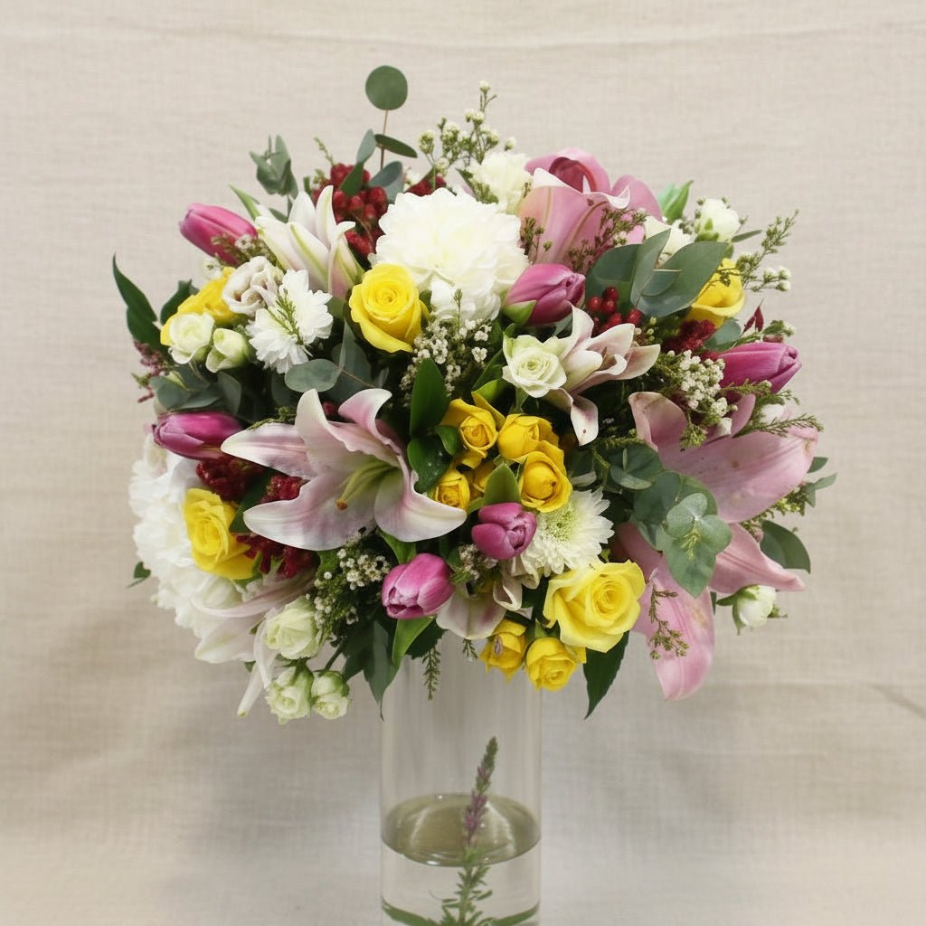 Yellow Roses & Hydrangea Glass Vase Arrangement-italianflowerkw