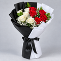Mixed Red and White Rose Bouquet kuwait-italianflowerkw