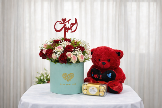 Romantic gift flowers and teddy