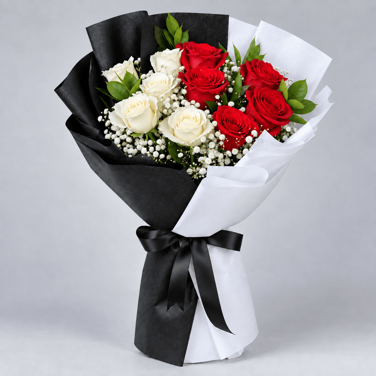 Mixed Red and White Rose Bouquet kuwait-italianflowerkw